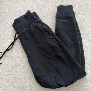lululemon joggers size 2